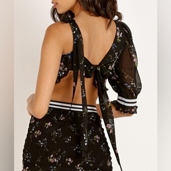 FOR LOVE AND LEMONS Odette Crop Top In Black Floral - Picture 3 of 5